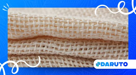 work with hemp and linen materials in wall hangings