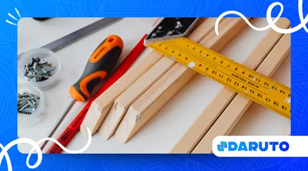 DIY photo frame tutorial with wood pieces